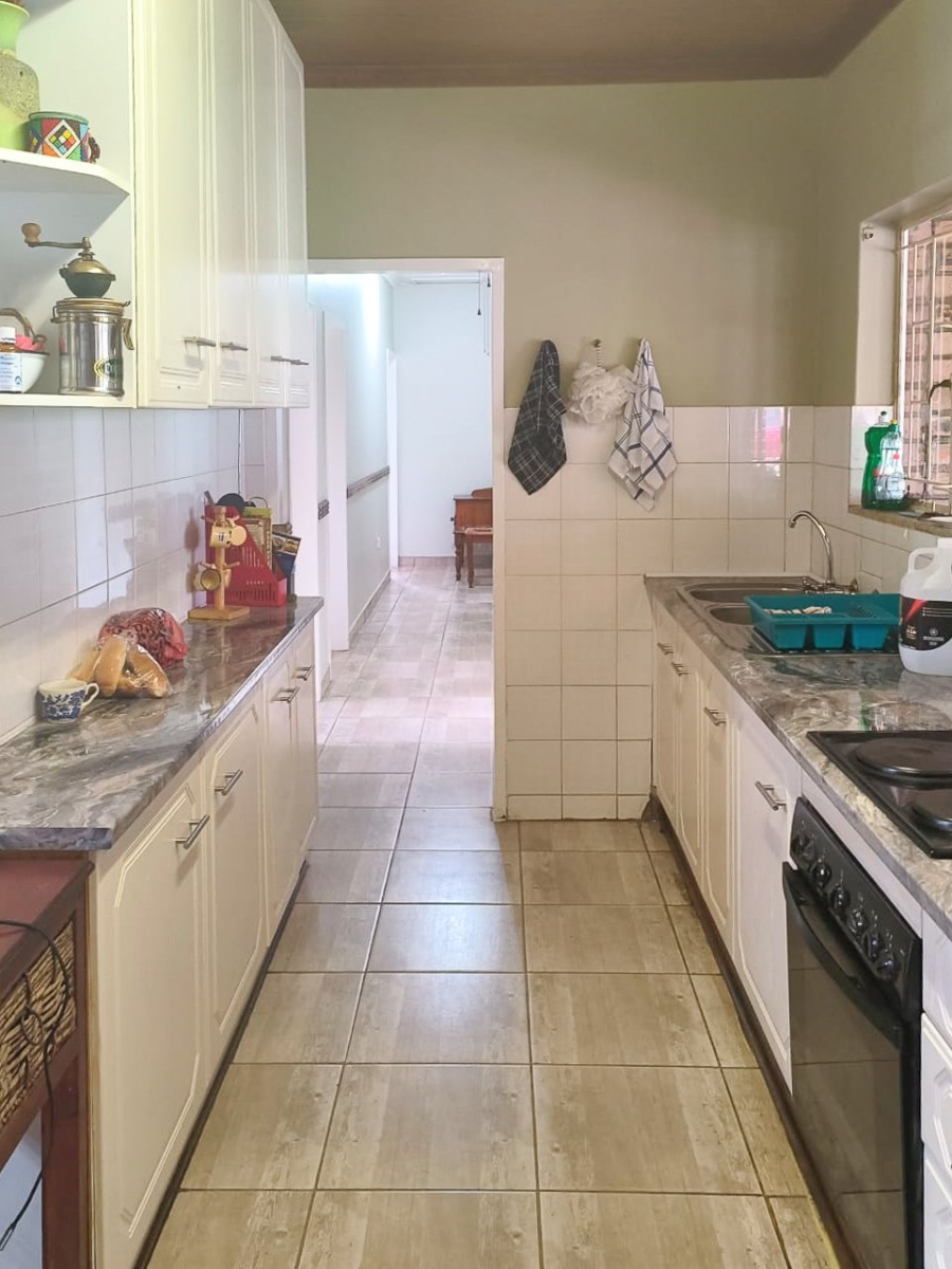 4 Bedroom Property for Sale in Viljoenskroon Free State